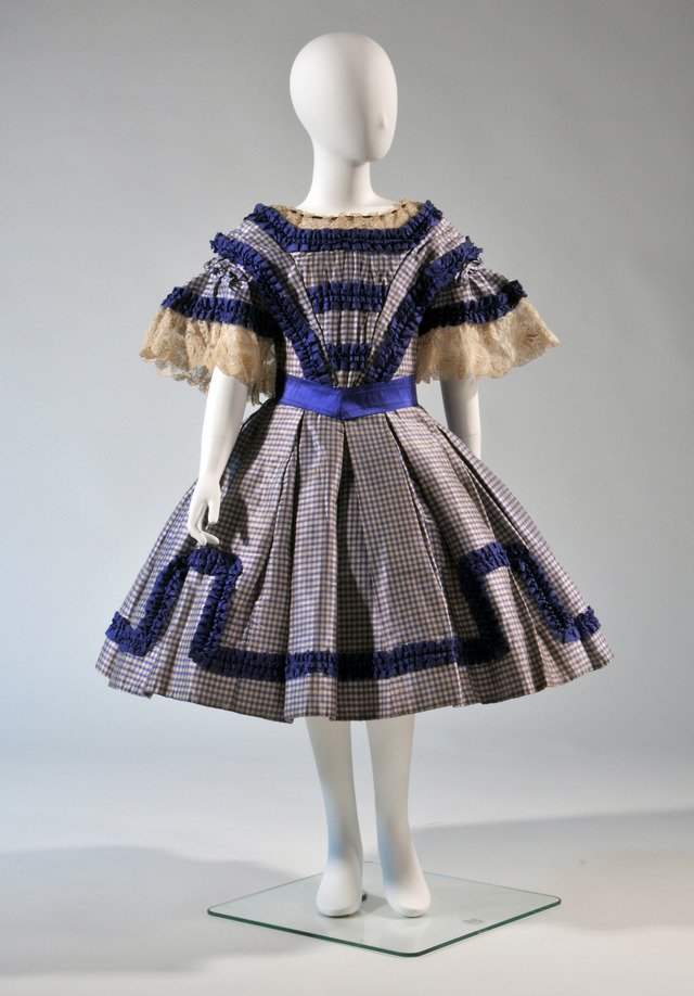 少女用ワンピース・ドレス　1850年代末期-1860年代英国製　藤田真理子氏蔵