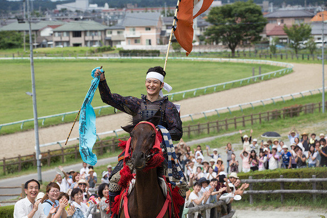 「絆～走れ奇跡の子馬～」場面写真