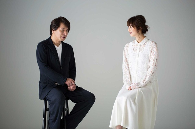 野島伸司×佐々木希 Huluオリジナル連続ドラマ「雨が降ると君は優しい」／photo：Nahoko Suzuki