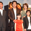 『あの空をおぼえてる』プレミア試写会左から冨樫森監督、竹野内豊、吉田里琴、水野美紀、広田亮平