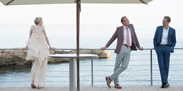 ナイト・マネジャー