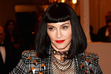 マドンナ、小説映画化で再び監督へ 画像