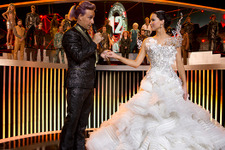 【特別映像】ジェニファー・ローレンス、絢爛ドレスの裏側も明らかに…『ハンガー・ゲーム2』 画像