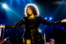 故ホイットニー・ヒューストン、伝記映画が来年公開へ 画像