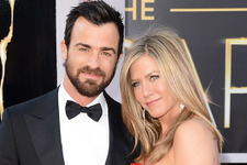 ジャスティン・セロー＆ジェニファー・アニストン、8月に結婚か 画像