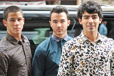 「ジョナス・ブラザーズ」、今夏にも再結成へ 画像