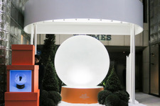 「エルメス」、クリスマスギフトは“自分主人公”スノードーム 画像