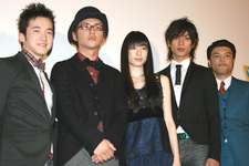 水嶋ヒロ「普通の男の子として生きていきたい！」　バンド解散で涙（？）の挨拶 画像