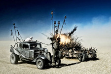 【予告編】トム・ハーディ、砂漠で激闘！『マッドマックス 怒りのデス・ロード』 画像