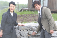 佐藤浩市、十勝岳登頂を断固拒否！ 樋口可南子と“夫婦”で北海道ロケ地を再訪 画像