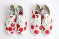 「パスザバトン」、フランス映画祭とのコラボスニーカーを発売！ 画像