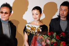 会場から祝福の声を浴びた宮沢りえ　尊敬する巨匠の新しい門出に喜びもひとしお 画像