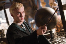 『ハリポタ』シリーズのドラコことトム・フェルトン、脳腫瘍の少年支援を呼びかけ 画像