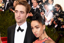 ロバート・パティンソンの恋人、『トワイライト』シリーズを見たことがない!? 画像