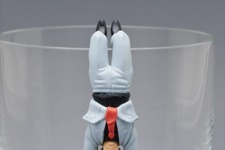 コップのフチから「ゴルゴ」が狙う!?「PUTITTOゴルゴ13」発売 画像