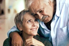 【予告編】“発明家”夫婦が選んだ最期とは？『ハッピーエンドの選び方』 画像