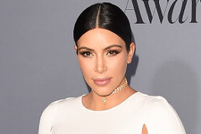 キム・カーダシアン・ウェスト、1,000足の靴を寄付へ 画像