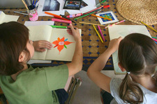 モデルの雅姫らが審査員に！　『ユキとニナ』お手紙コンクール開催 画像