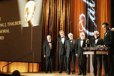アカデミー賞がひと足先に名誉賞の授与式を開催　ローレン・バコールらが受賞 画像