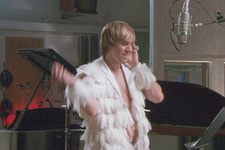 『ブルーノ』にU2ボノ、エルトン・ジョンら大物が集結　みんなで平和の讃歌熱唱？ 画像