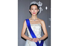 木村佳乃、1億1千万円超ドレス＆ジュエリーに「ロンドン生まれでよかった！」とご満悦 画像