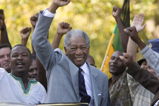 モーガン・フリーマンの南アフリカ訪問の特別映像が到着！　各地で熱狂的歓迎 画像