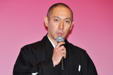 海老蔵、父と母を気遣う愛娘の優しさに「僕よりも年上な感じです（笑）」 画像