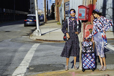 「シャネル」から新作トロリーケース登場！架空の空港“シャネルエアライン”をイメージ 画像