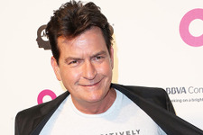 チャーリー・シーン、HIV感染発覚時に自殺を考えていた 画像