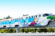 【ディズニー】『アナ雪』フォトロケ初登場！モノレールが雪と氷の結晶の世界に 画像