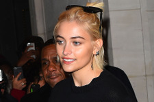 パリス・ジャクソン、父マイケルの死は殺人だったと発言 画像