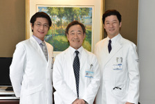 武田鉄矢、3Bの教え子・浅野忠信と共演！ 「A LIFE」物語も大きく展開… 画像