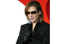 YOSHIKI、感涙…メンバーで新たな決意「運命共同体として一緒に」 画像