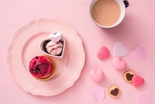 【3時のおやつ】ハートモチーフのスイーツ満載！ ハーゲンダッツが東京マリオットホテルのコラボ 画像