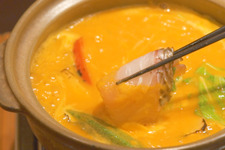 北海道から直送された無添加ウニを新宿で！ 濃厚なウニ料理専門店「海栗屋」 画像