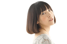 麻生久美子インタビュー　「変な役は好き」だけど今回の登場ポーズは「恥ずかしい…」 画像