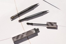 秋メイクのヒントが満載！ バーバリーのメイクアップコレクションの期間限定コーナーが渋谷に出現 画像