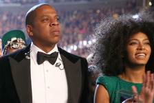 ジェイ・Z、義理の妹ソランジュとの“エレベーターファイト”について初言及 画像