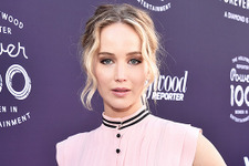 J・ローレンス、クリスマス時期に小児病院訪問を欠かさず5年目に 画像