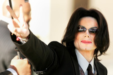 マイケル・ジャクソンの末っ子ブランケット、久しぶりに元気な姿が公開に 画像