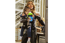 ジェシカ・アルバが赤ちゃんを抱いてスパイ活動!?　『スパイキッズ』新作が解禁！ 画像