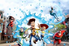 【香港ディズニー】史上初！ピクサー放水パーティー開催　インクレディブル・ファミリーとも遭遇！ 画像