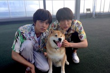 北村匠海と中川大志が湘南で犬＆猫と触れ合う！「もふもふモフモフ」夏の拡大SP 画像