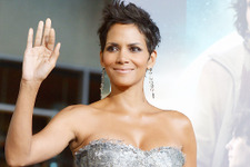 ハル・ベリーが女性格闘家を描く作品で監督デビュー＆主演！ 画像