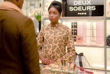 『ビール・ストリートの恋人たち』ヘプバーンを意識したファッションに注目 画像