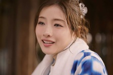 石原さとみ、北千住“キングオブ縁側”で湯上がり美人！東京メトロ新CM 画像