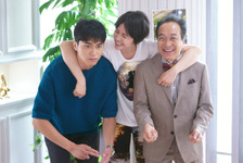 【ネタバレあり】『コンフィデンスマンJP』騙された人へ…キャスティング＆映画のトリックについて脚本家・古沢良太に訊いてみた 画像