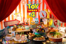 『トイ・ストーリー4』スペシャルカフェが4都市で期間限定オープン！ 画像