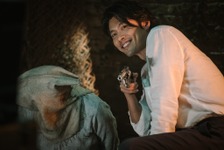 悪役初挑戦ヒョンビン、凄みを利かせる本編映像入手『ザ・ネゴシエーション』 画像