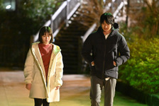 松村北斗“翼”の秘密と新たな謎に視聴者も驚き、仲里依紗の裏の顔にも注目…「10の秘密」5話 画像